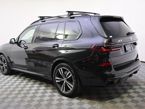 Used 2024 BMW X7 xDrive40i w/ M Sport Package AWD/4WD image 3