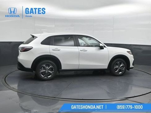 New 2026 Honda HR-V LX image 3