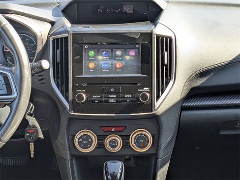 Used 2019 Subaru Crosstrek 2.0i Premium image 16