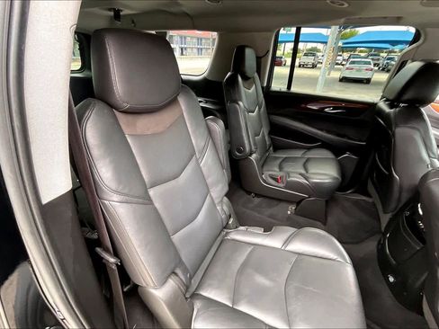 Used 2016 Cadillac Escalade ESV Premium AWD/4WD image 18