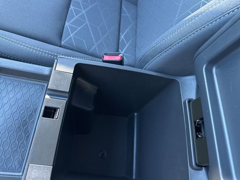 Used 2026 Nissan Frontier SV w/ All-Weather Content Package image 52