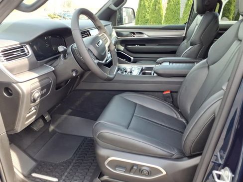 New 2026 Jeep Grand Wagoneer Limited AWD/4WD image 7
