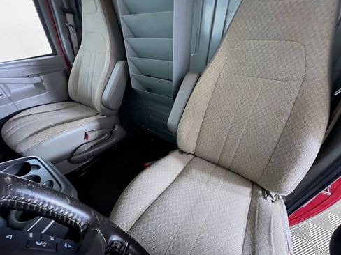 Used 2022 GMC Savana 3500 Extended w/ Driver Convenience Package RWD image 19