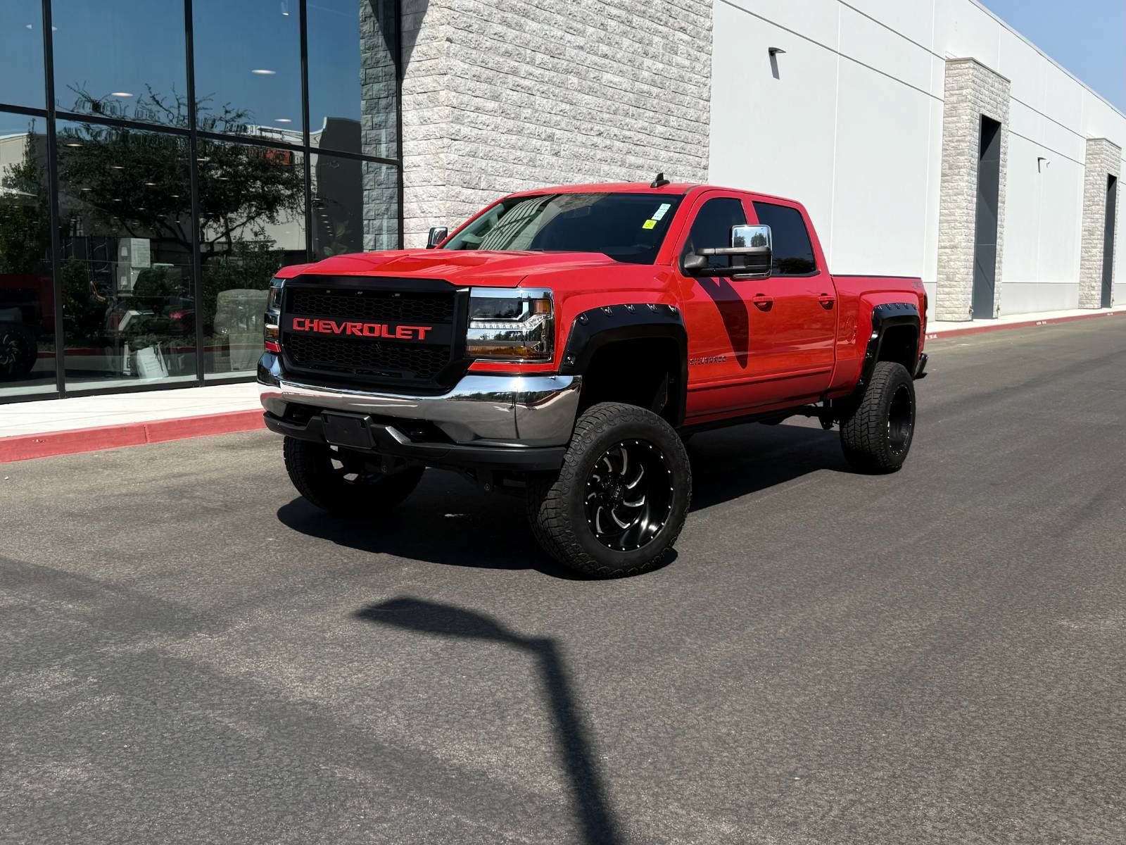 Used 2017 Chevrolet Silverado 1500 LT AWD/4WD image 1