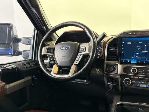 Used 2022 Ford F350 Platinum AWD/4WD image 27