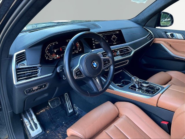 Used 2022 BMW X7 xDrive40i w/ M Sport Package AWD/4WD image 18