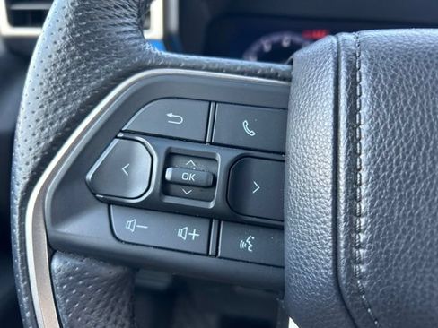 Certified 2024 Toyota Tacoma TRD Off-Road AWD/4WD image 19