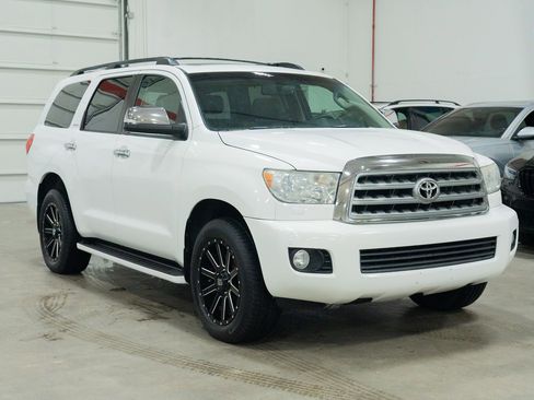Used 2010 Toyota Sequoia Limited image 13