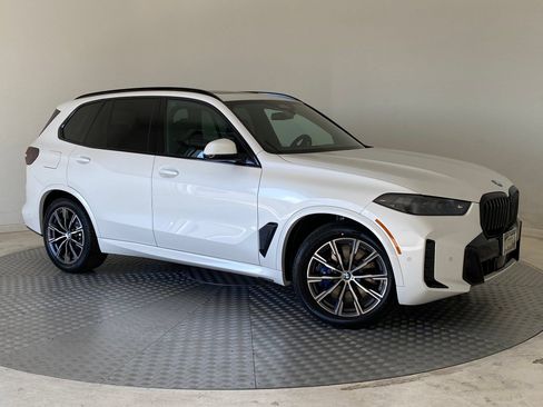 Used 2026 BMW X5 xDrive50e w/ M Sport Package AWD/4WD image 6
