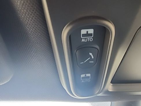 New 2026 Chrysler Pacifica Limited AWD/4WD image 43