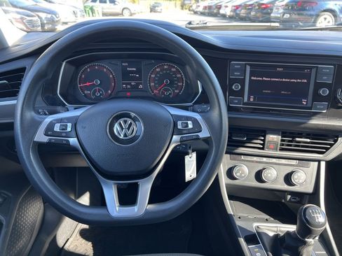 Used 2019 Volkswagen Jetta S w/ Driver Assistance Package image 13