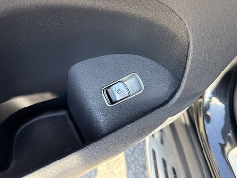 Used 2020 Mercedes-Benz GLS 450 4MATIC image 18