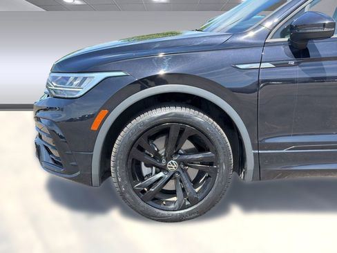 Used 2023 Volkswagen Tiguan SE R-Line FWD image 12