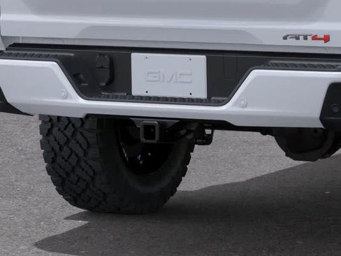 New 2026 GMC Canyon AT4 w/ Technology Plus Package AWD/4WD image 14