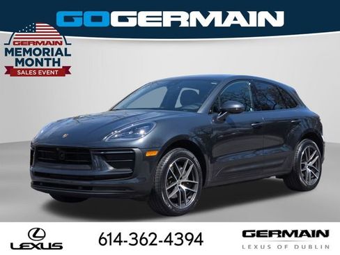 Used 2024 Porsche Macan AWD/4WD image 1
