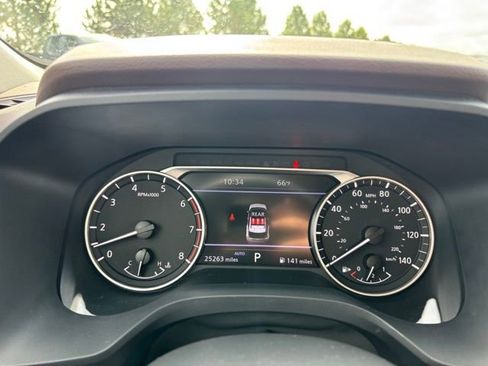 Used 2023 Nissan Rogue SL w/ SL Premium Package image 22