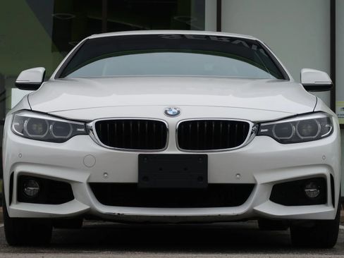 Used 2018 BMW 440i xDrive Convertible image 3