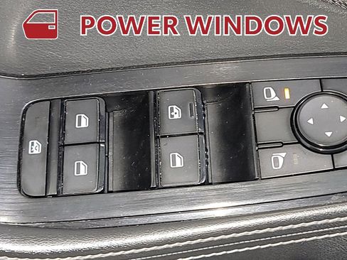 Used 2023 Nissan Rogue SV image 19