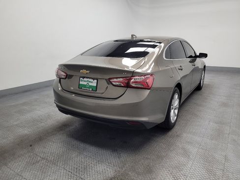 Used 2020 Chevrolet Malibu LT FWD image 9