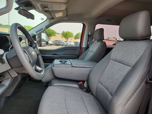 New 2026 Ford F250 XL w/ STX Appearance Package AWD/4WD image 7
