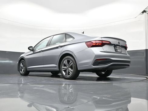 Used 2024 Volkswagen Jetta SE FWD image 24