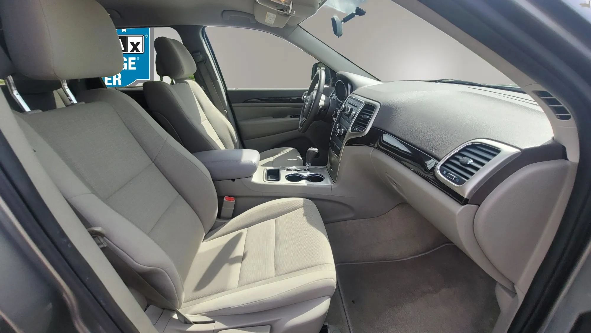 Used 2012 Jeep Grand Cherokee Laredo RWD image 17