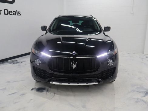 Used 2017 Maserati Levante S image 3