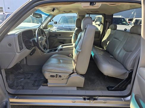 Used 2003 GMC Sierra 2500 SLT w/ SLT Preferred Equipment Group image 57