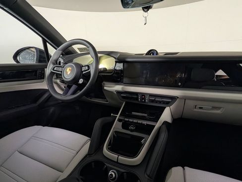 New 2026 Porsche Cayenne S AWD/4WD image 22