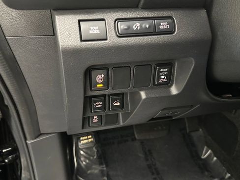 Used 2022 Nissan Frontier SV image 21