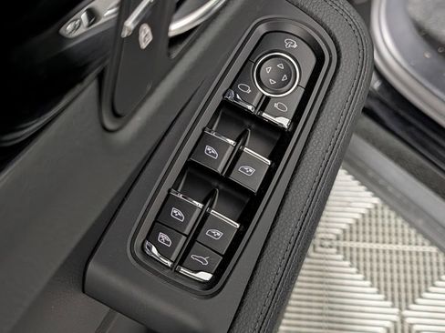 New 2026 Porsche Macan image 27