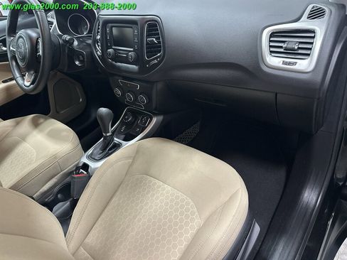 Used 2018 Jeep Compass Sport AWD/4WD image 5
