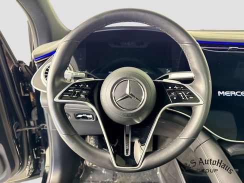 Used 2025 Mercedes-Benz EQS 580 4MATIC SUV w/ Exclusive Trim Package image 12