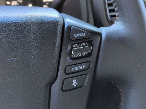 Used 2021 Nissan Titan PRO-4X w/ Pro-4x Convenience Package image 26