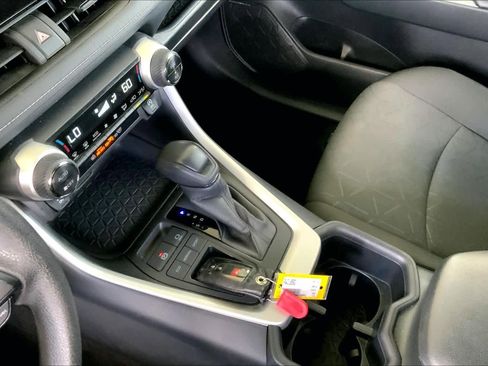 Used 2024 Toyota RAV4 XLE image 16