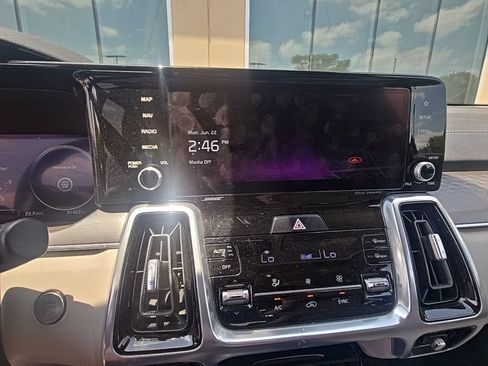 Used 2022 Kia Sorento SX FWD image 19