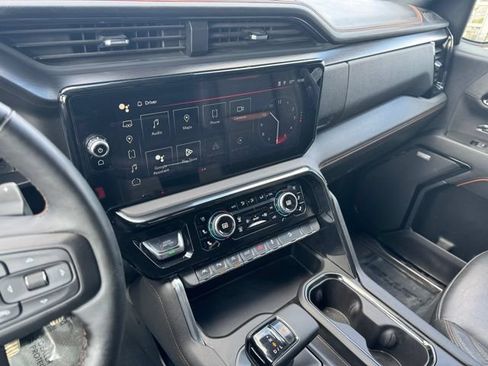 Certified 2024 GMC Sierra 1500 AT4 w/ AT4 Preferred Package AWD/4WD image 15