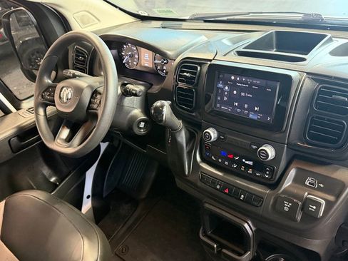 Used 2024 RAM ProMaster 2500 w/ Convenience Group FWD image 15