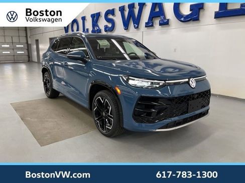 New 2026 Volkswagen Tiguan SEL R-Line AWD/4WD image 5