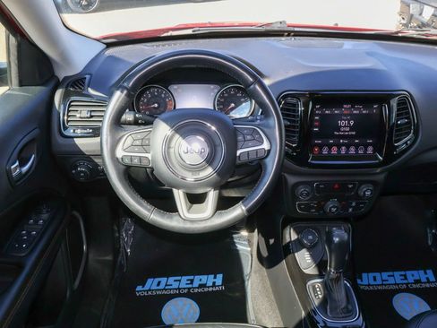 Used 2019 Jeep Compass Limited AWD/4WD image 15