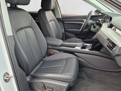 Certified 2024 Audi Q8 e-tron Premium AWD/4WD image 22