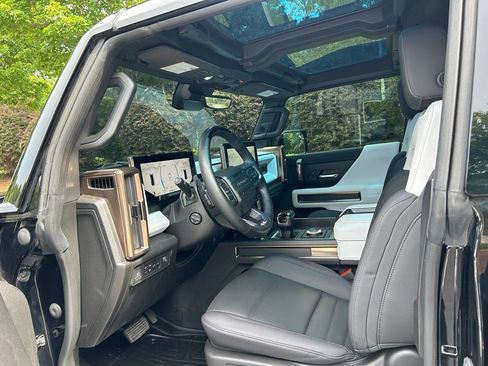 Used 2024 GMC Hummer EV 3X AWD/4WD image 44