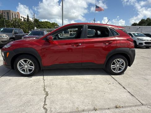 Used 2021 Hyundai Kona SE FWD image 8
