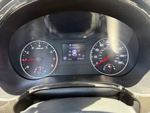 Used 2023 Kia Seltos S w/ Navigation Package FWD image 31