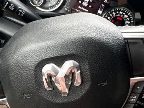 Used 2021 RAM 1500 Laramie w/ Night Edition AWD/4WD image 17