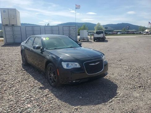 Used 2020 Chrysler 300 Limited image 4