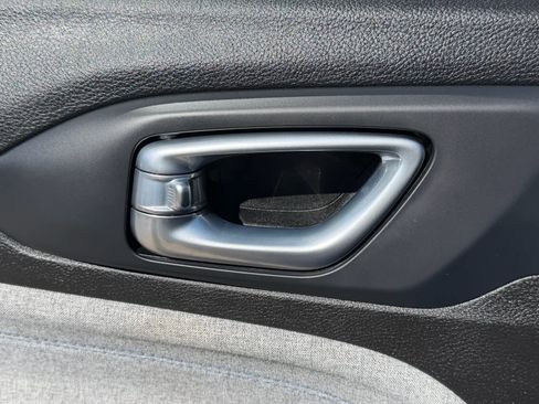 Used 2022 Jeep Compass Latitude image 13