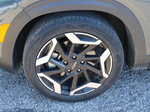 Used 2024 Kia Seltos SX w/ SX Sunroof Package image 7