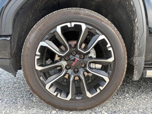 Used 2026 GMC Sierra 1500 Denali AWD/4WD image 6