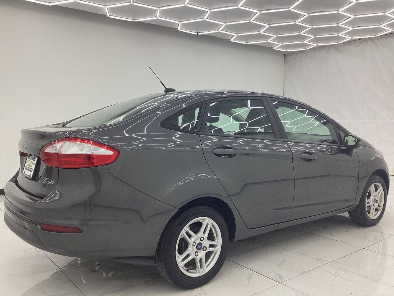 Used 2019 Ford Fiesta SE FWD image 12